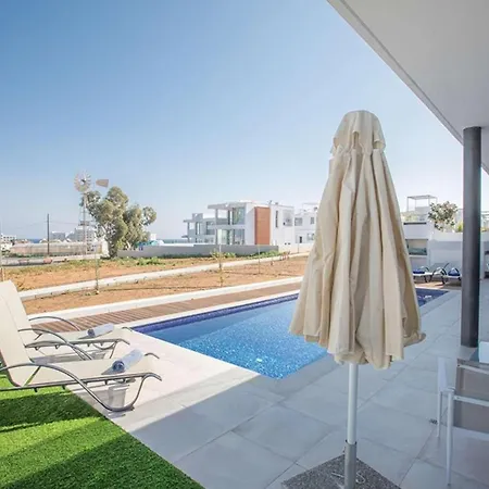 Villa Olive 5 *