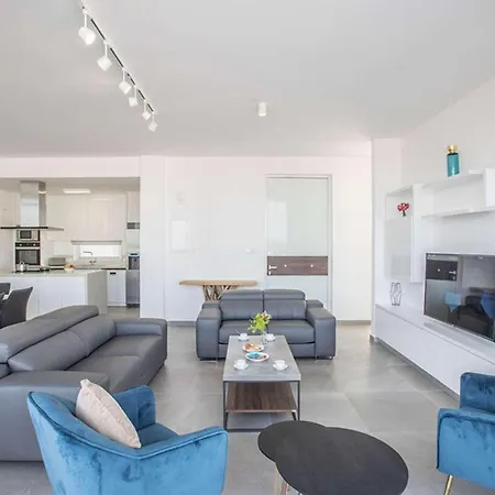 Villa Olive 5 *