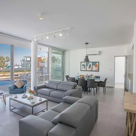 Olive 5 * Protaras